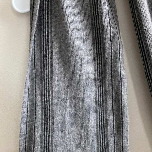❄️Apt9 | Gray | Mens | Scarf | Tassle | Striped | Winter | Cold - Picture 2 of 4